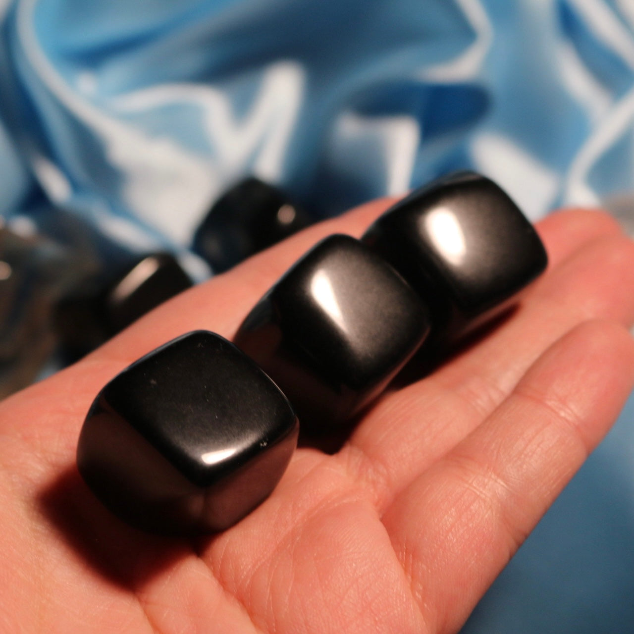 Obsidian Cubes